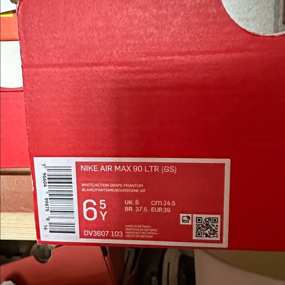 Nike Air Max 90 White / Action Grape Phantom - Picture 9 of 10